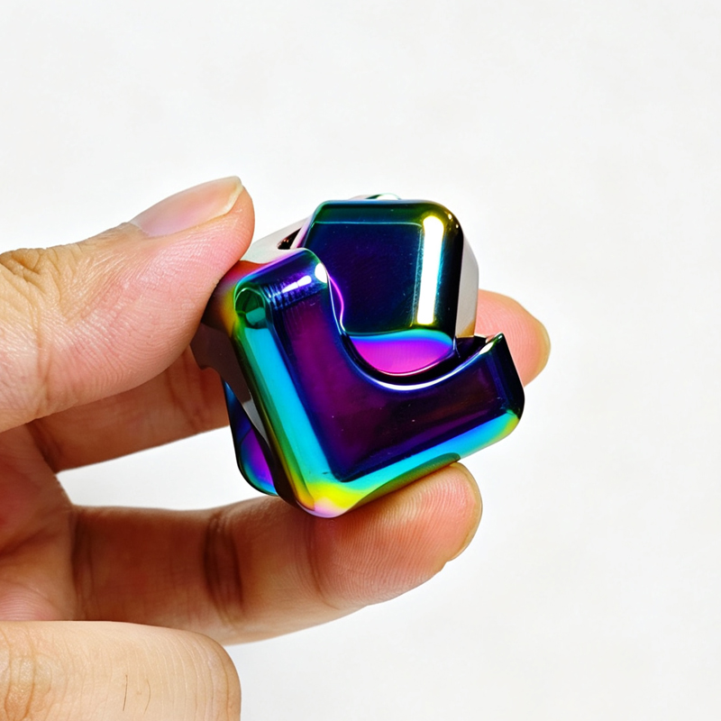 Kare Zar Metal Döndürme Küpü E - Cool Office Tech Gadgets incelemesi ve fiyatı